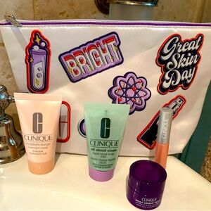 Clinique BUNDLE 4 facial products and makeup pouch